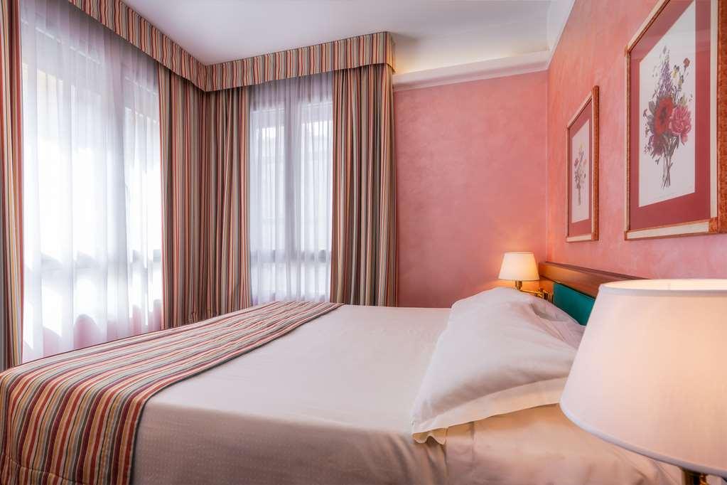 Hotel Crivis Milán Pokoj fotografie