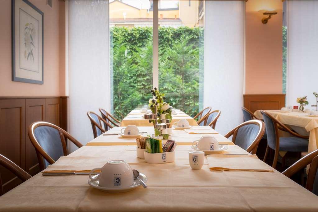 Hotel Crivis Milán Restaurace fotografie